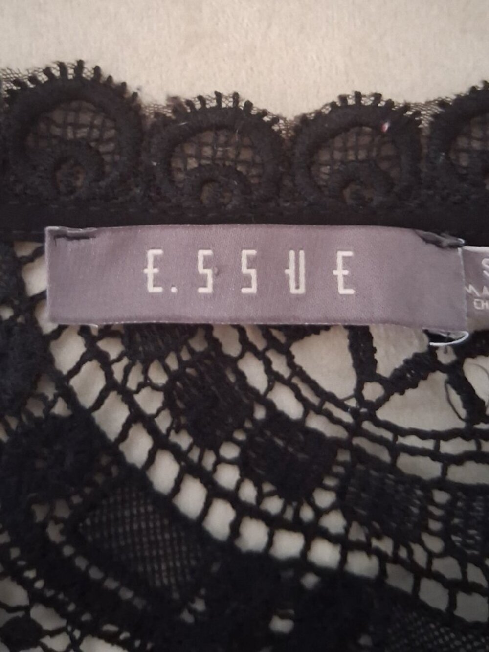 Lace Bodycon Mini Dress - Picture 7 of 7
